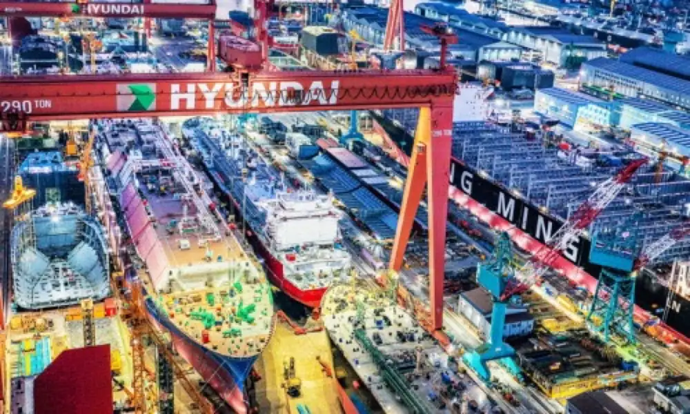 Maeil Business thumbnail for the HD Hyundai Heavy Industries Ulsan Shipyard article